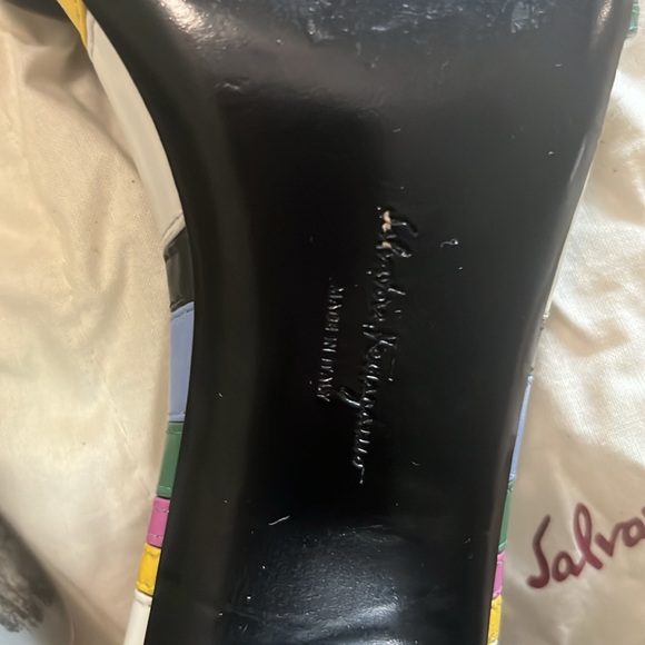 Salvatore Ferragamo Sandal in Great Condition - Picture 6 of 6